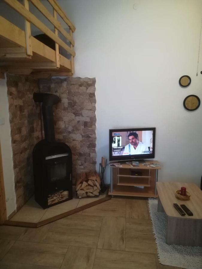 Apartman Pod Vezi I Česká Kamenice Buitenkant foto
